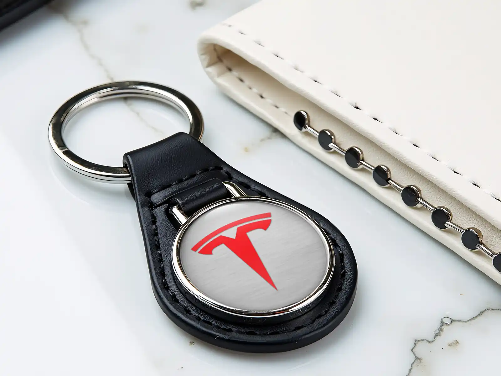 Tesla Llavero Cuero Personal Alta Gama Fuerza Max